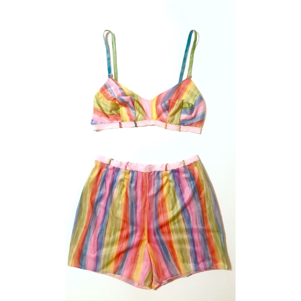 Vintage 1960s mod lingerie bra shorts set medium